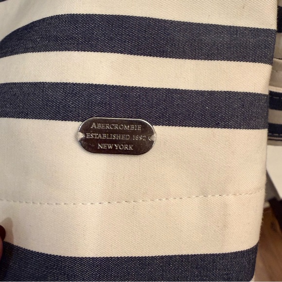 Abercrombie & Fitch Blue and White Striped waterproof and wind, resistant jacket - Picture 8 of 8